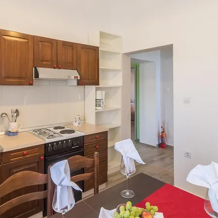 Monteparadiso Апартаменти *